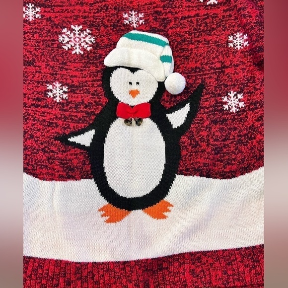 Penguin Christmas Sweater - Picture 5 of 5
